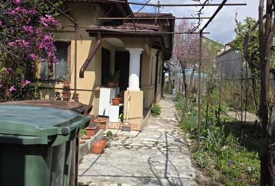 Casă cu 4 camere în Central - 2