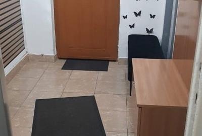 Apartament cu 2 camere semidecomandat, mobilat în Bd. Independenței - 4