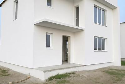 Casă individuală cu 4 camere cu Teren 434 Mp în Berceni - 1