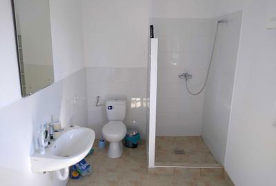 Casă cu 4 camere cu Teren 400 Mp în Central - 4