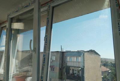 Apartament cu 3 camere decomandat în Vânju Mare - 3