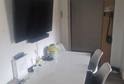 Apartament cu 3 camere semidecomandat în Central - 4