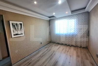 Apartament cu 3 camere semidecomandat, mobilat în Florilor - 2