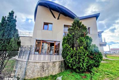 Casă cu 5 camere cu Teren 1223 Mp în Nufărul - 12