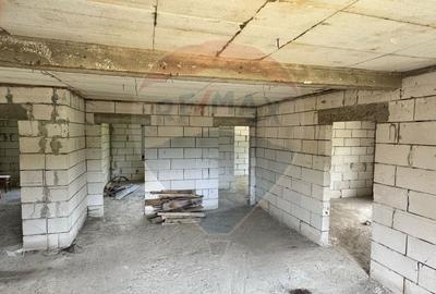 Casă individuală cu 7 camere cu Canalizare în Săliștea de Sus - 9