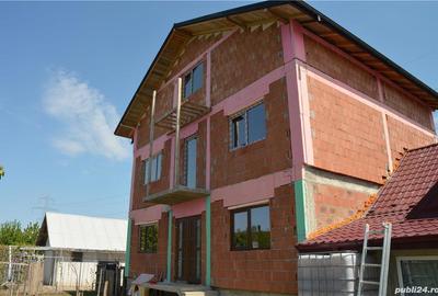 Casă cu 10 camere cu Teren 1278 Mp în Horpaz - 10
