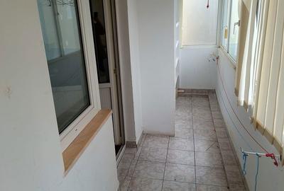 Apartament cu 3 camere decomandat în Găvana - 3