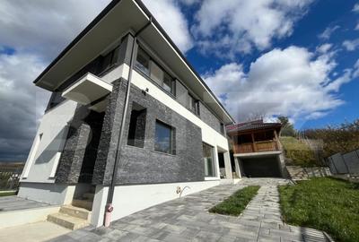 Casa individuala cu panorama superba la lac, Chinteni, teren 756 mp - 1