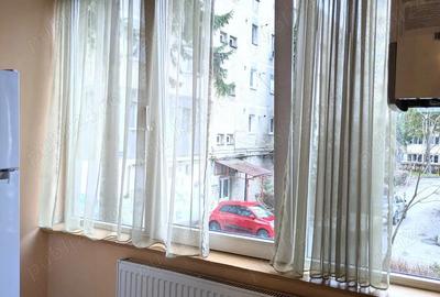 Garsonieră decomandată în Astra - 4