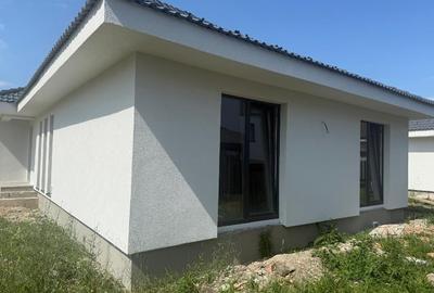 CASĂ DE VÂNZARE CU REGIM DE ÎNĂLȚIME PARTER - 3