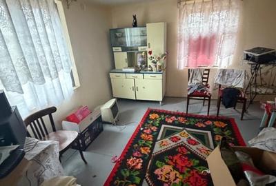 Casă individuală cu 6 camere cu Canalizare în Central - 9