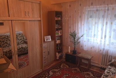 Apartament cu 4 camere decomandat în Micro 15 - 11