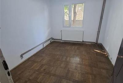 Gh Lazar- Favorit, 3 camere, parter cu centrala proprie - 12