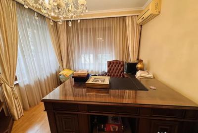 Casă cu 7 camere cu Teren 2500 Mp în Roșu - 5