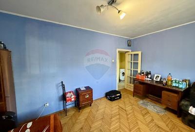 Apartament cu 3 camere decomandat în Central - 4