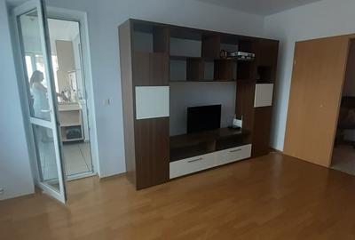 Ovidiu, 2 camere transformat in 3, 80 mp., constructie 2007