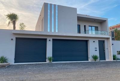 Vila Smart & Autosustenabilă din Beton Monolit – Piscină & Buncăr – Corbeanca - 7