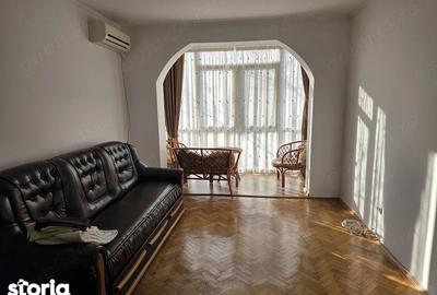 Apartament cu 2 camere semidecomandat, mobilat în Pajura - 8