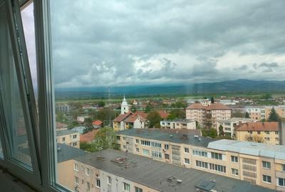 Apartament cu 2 camere decomandat în Progresul - 3