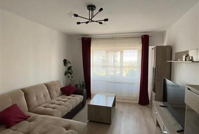 Apartament cu 3 camere decomandat în Independenței - 2