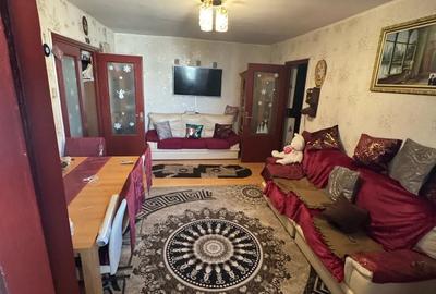 APARTAMENT 4 CAMERE de vanzare- zona Auchan Vitan- Dristor - 1