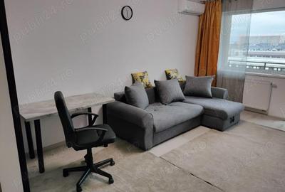 Apartament cu 2 camere decomandat în Tractorul - 1