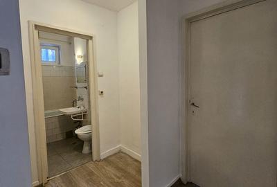 Apartament cu 3 camere decomandat în Cantemir - 4