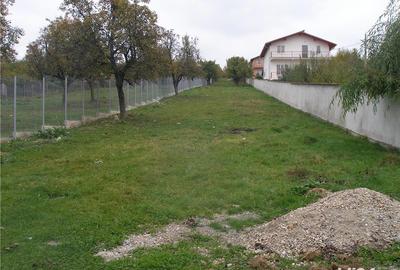 Teren de 2900 mp, în Pucioasa - 1