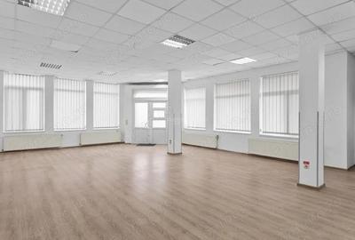 Casă cu 5 camere cu Teren 223 Mp în Central