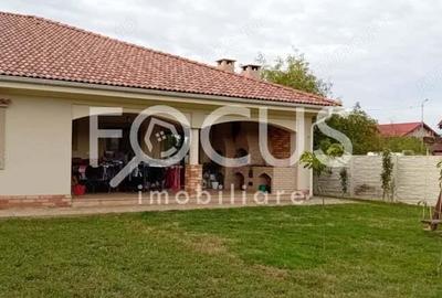 Casă cu 3 camere în Central