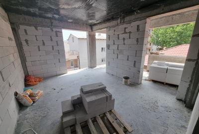 Apartament cu 3 camere decomandat în Faleza Nord - 9