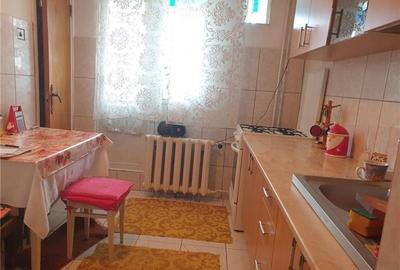 Vanzare Apartament 2 Camere Decomandat Aparatorii Patriei-Frumusani - 1