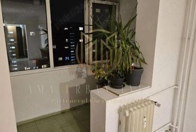 Garsonieră semidecomandată în Titan