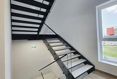 Spațiu comercial, de 588 mp, în Centura - 7