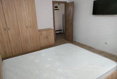 Garsonieră decomandată în 1 Mai - 1