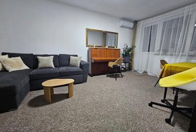 Apartament cu 3 camere decomandat în Piața Centrală - 2