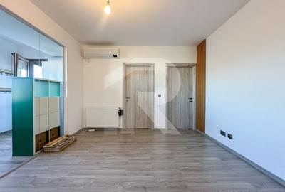 Apartament cu 3 camere semidecomandat, mobilat în Metalurgiei