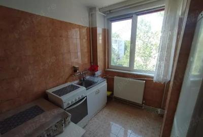 Apartament 2 camere semidecomandat zona Abator, - 3
