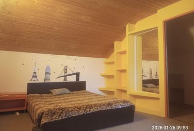 Casă cu 3 camere în Central - 1