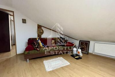 Apartament cu 3 camere, pe 2 niveluri, centrala proprie, Dambovita - 2