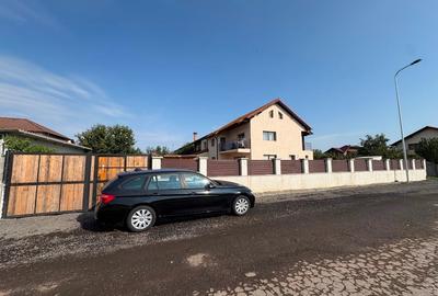 Casă spațioasă, aflată la intrare în Sânpetru. 190 mp | 590 mp curte - 1