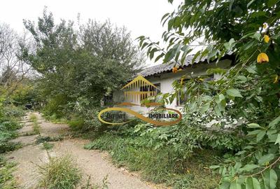 Cladire veche de vanzare in Saucesti Bacau - 2