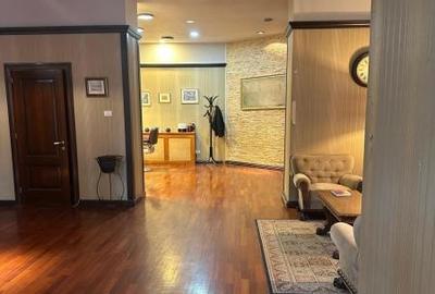 Birou, de 165 mp, în Romană