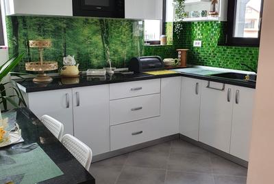 Casă individuală cu 4 camere cu Teren 300 Mp în Central - 1