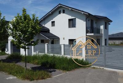 Buftea-Vila individuala 4 camere,3 bai, P+1E, 270mp utili, teren 990mp - 2