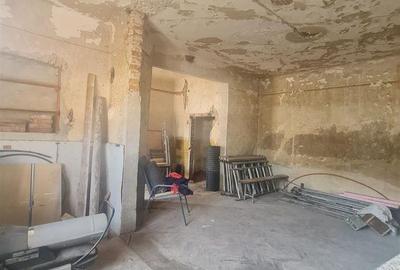 Casă cu 3 camere cu Teren 190 Mp în Central - 3