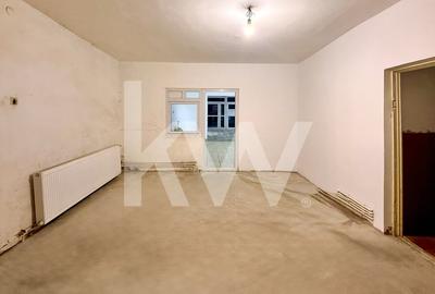 Spatiu Depozitare - 3 camere + grup sanitar - 3