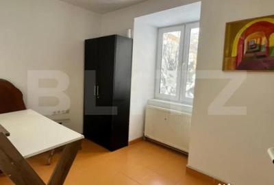 Spațiu comercial, de 60 mp, în Central