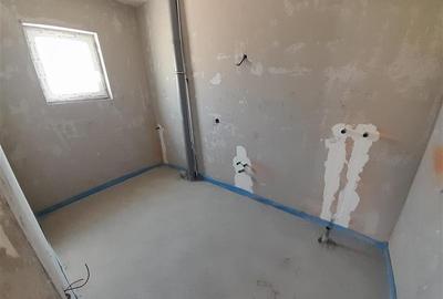 Duplex cu 4 camere cu Canalizare în Chinteni - 11