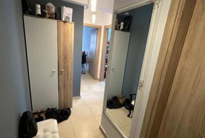 Apartament cu 2 camere decomandat, mobilat în Tractorul - 8